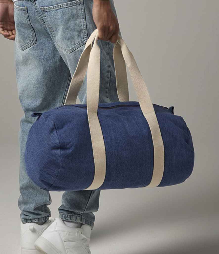 BG646 Denim Blue Model
