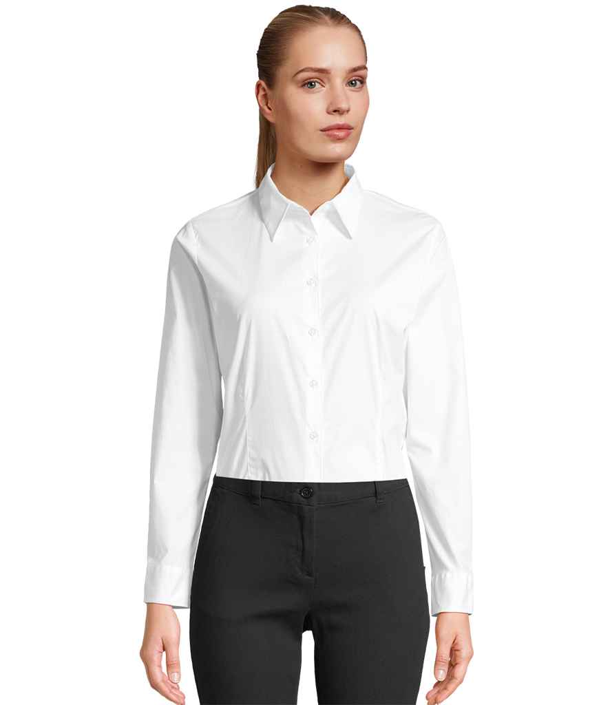 17015 White Model