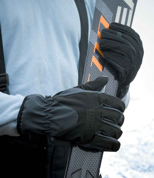 RS134 Black/Black Model